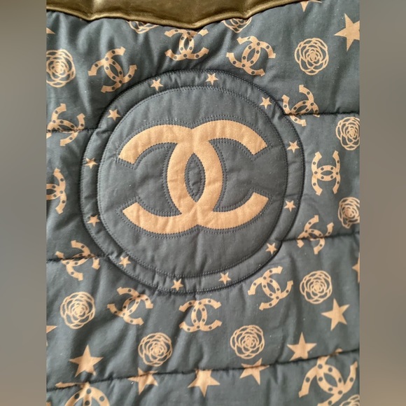 Chanel Paris Dallas Vest sz 36 - Picture 8 of 12